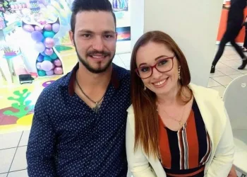 Mulher é estrangulada e morta pelo namorado após desfile de Carnaval
