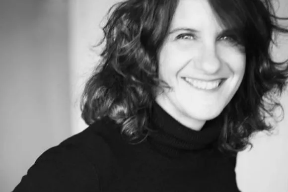 Escritora polêmica defende que filhos não trazem felicidade: “Os meus me levaram à falência”