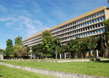 UFRJ é eleita 2ª melhor universidade do país