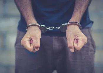 Pena de prisão aumenta de 60 dias para 4 anos por não pagamento de pensão