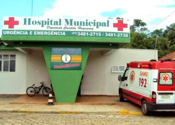 Menina de 12 anos é internada com dores e surpreende a família ao dar à luz
