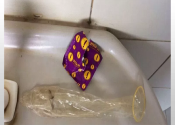 Mãe encontra camisinha no ânus da filha e descobre que avô a estuprava