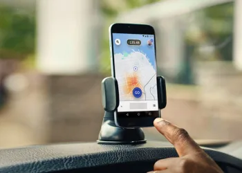 Motoristas de uber levam de graça pessoas com câncer