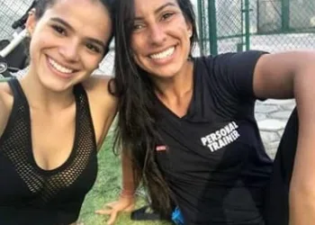 Filha de Queiroz devolveu ao pai 80% de salário da Câmara