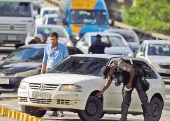Conselho de Segurança decidirá se Polícia Militar pode vistoriar carros