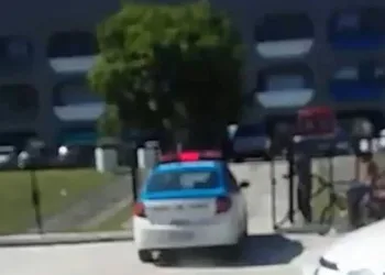 Aulas do turno da tarde do Ciep  em Campo Grande onde aluno foi esfaqueado são suspensas
