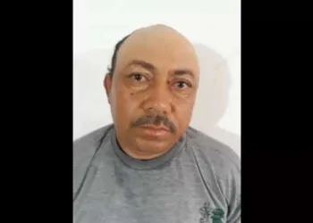 Homem é preso após câmaras de segurança o flagrar ‘abusando’ sogra de 101 anos