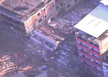 Prefeitura diz que os dois prédios que desabaram no RJ eram controlados pela Milícia