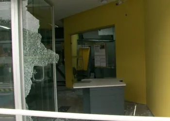 10 bandidos morrem em ataque a cidade no estado de SP(IMAGENS FORTES)