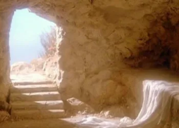 Pessoas alegam que irmão de Jesus é quem foi crucificado e visitam ‘verdadeiro túmulo’