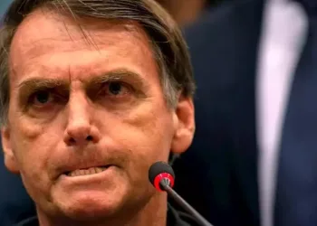 Cantora não se controla e posta mensagem ofensiva diretamente para Bolsonaro
