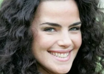 Globo contrata atriz que é a cara de Ana Paula Arósio e semelhança choca; veja