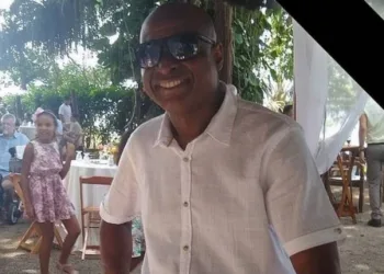 ‘Cadê meu pai?’, diz filho de homem assassinado pelos militares; mais de 80 tiros no carro no RJ