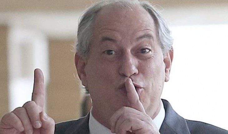 Ciro Gomes xinga Bolsonaro e os três filhos: ‘Bando de babacas’