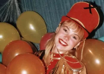 Ex-paquita acusa marido de agressão e caso envolve de traição à casa de prostituição