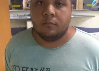 Homem é preso instalando ‘chupa-cabra’ em caixa eletrônico no banco Itau de Santa Cruz