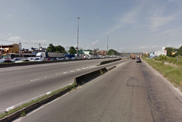 MOTORISTA É BALEADO NA AVENIDA BRASIL!!