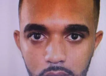 Identificado homem executado com sete tiros de fuzil após desembarcar de corrida de aplicativo no RJ