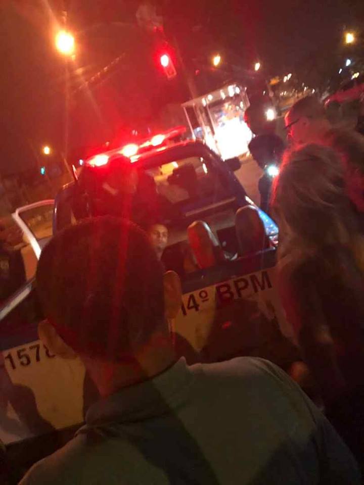 DOIS ELEMENTOS SÃO PRESOS APÓS  PERSEGUIÇÃO EM BAIRRO NA ZONA OESTE(FOTOS)
