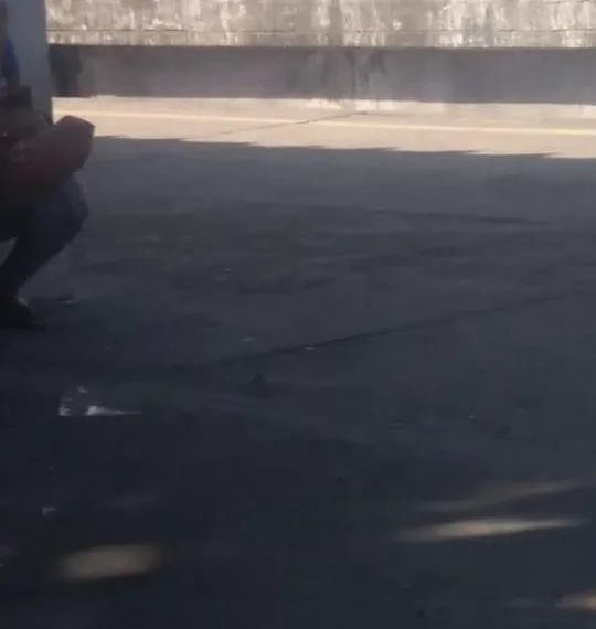 TIROS ASSUSTAM PASSAGEIROS EM ESTAÇÃO NA ZONA OESTE!!