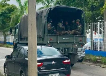 ÚNICO OFICIAL ENTRE OS PRESOS FOI O PRIMEIRO A ATIRAR EM CARRO DE MÚSICO DIZEM MILITARES