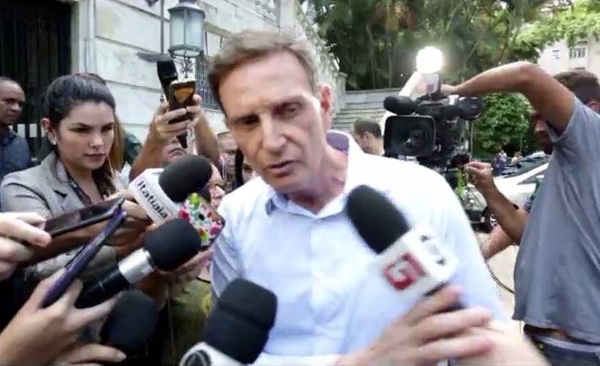 Vídeo: Crivella se irrita com a Globo e a acusa de chantagem
