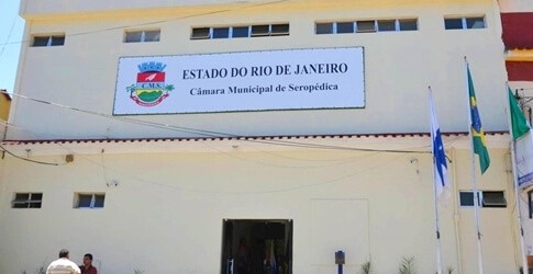 Criminosos invadem Câmara Municipal de Seropédica