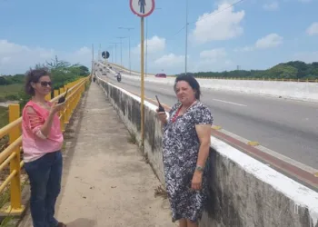 Evangélicos fazem acampamento em ponte e já salvaram 16 pessoas do suicídio