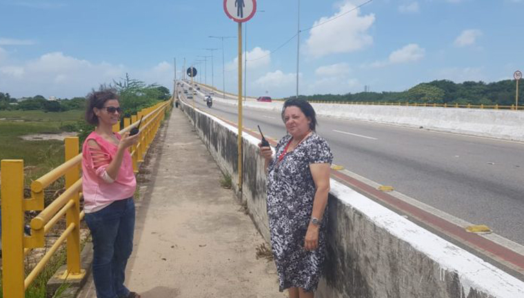 Evangélicos fazem acampamento em ponte e já salvaram 16 pessoas do suicídio