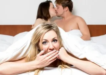 Se seu marido, te pedisse amor a três ‘poliamor’, você toparia, para agradar ele ?