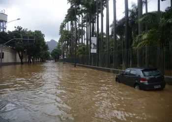 Rio deve decretar calamidade para obter mais ajuda, diz secretária