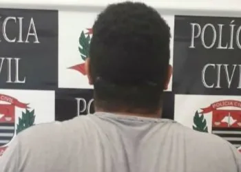 Homem mata o próprio pai após ser provocado em partida de truco