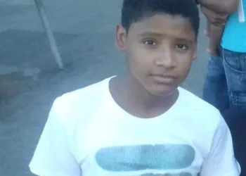 Morre em hospital menino retirado com vida dos escombros de prédios que desabaram na Zona Oeste