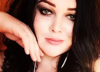 Médico mata, desmembra e cozinha mulher ao saber que ela é transexual