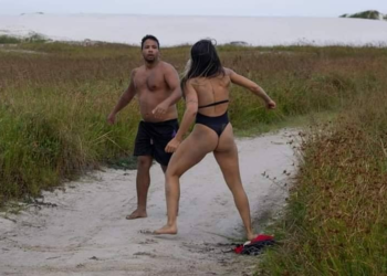 Lutadora de MMA põe tarado que se masturbava pra correr na praia