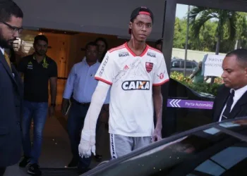 JOGADOR DA BASE DO FLAMENGO RECEBE ALTA!! “DEUS É FIEL, VOU DAR A VOLTA POR CIMA”