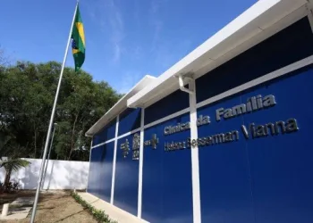 Adolescente grávida morre em clínica da família após ser agredida em comunidade da Zona Oeste
