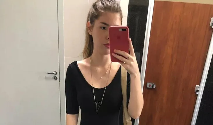 Advogada de 26 anos é barrada no TJ pois a roupa era considerada imprópria; veja a foto