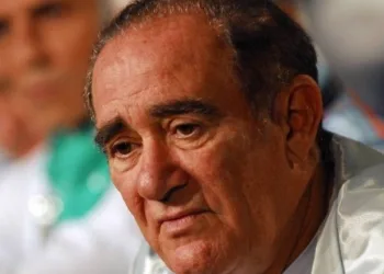 Renato Aragão é acusado de fazer magia negra com crianças e caso vai parar na justiça
