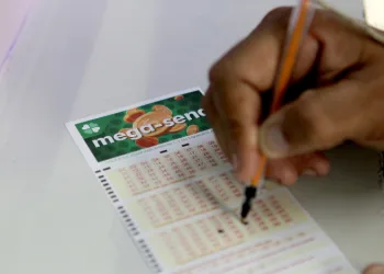 Mega-Sena acumulada deve pagar R$ 140 milhões neste sábado