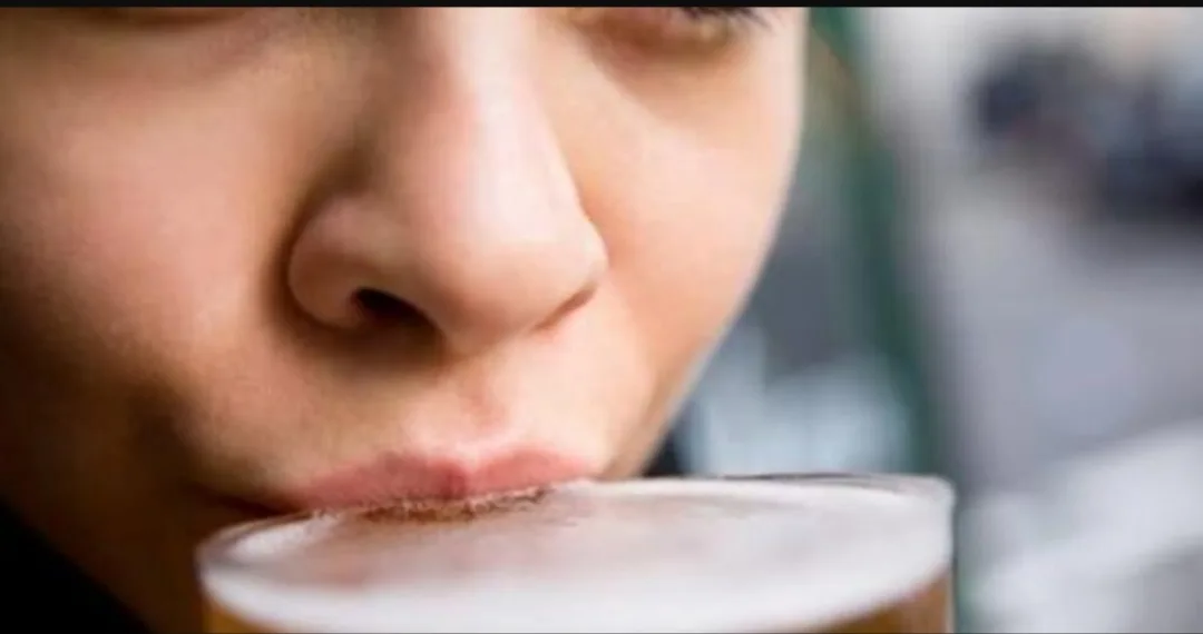 A CERVEJA É MELHOR QUE O LEITE PARA OS OSSOS DAS MULHERES, SEGUNDO PESQUISA