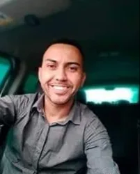 TAXISTA É MORTO A TIROS NO RJ