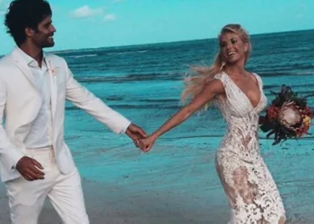 Marido de Caroline Bittencourt toma decisão fora do normal no velório da mulher