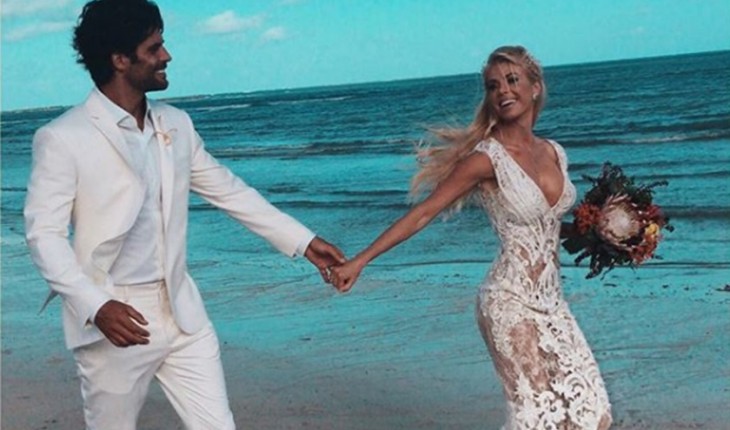 Marido de Caroline Bittencourt toma decisão fora do normal no velório da mulher