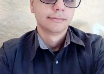 JOVEM MORRE EM ACIDENTE DE CARRO NO RJ NO DIA DO ANIVERSÁRIO DA MÃE