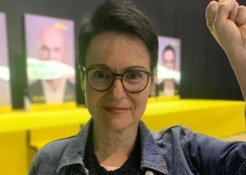 Deputada: “Vou viajar pela Europa para denunciar o governo Bolsonaro”