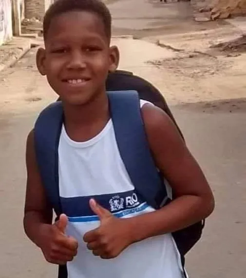 DESCANSE EM PAZ!! MORRE O MENINO KEVIN