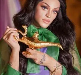 Jasmine com acessório: Pabllo Vitar vira princesa da Disney