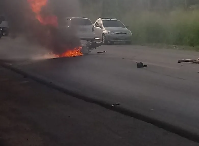 Acidente e morte na estrada Rio São Paulo agora há pouco