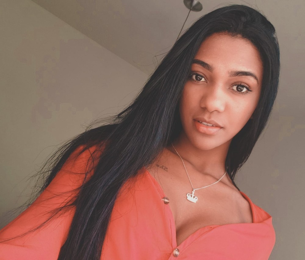 JOVEM É ESTUPRADA POR TRÊS HOMENS NO RJ!!